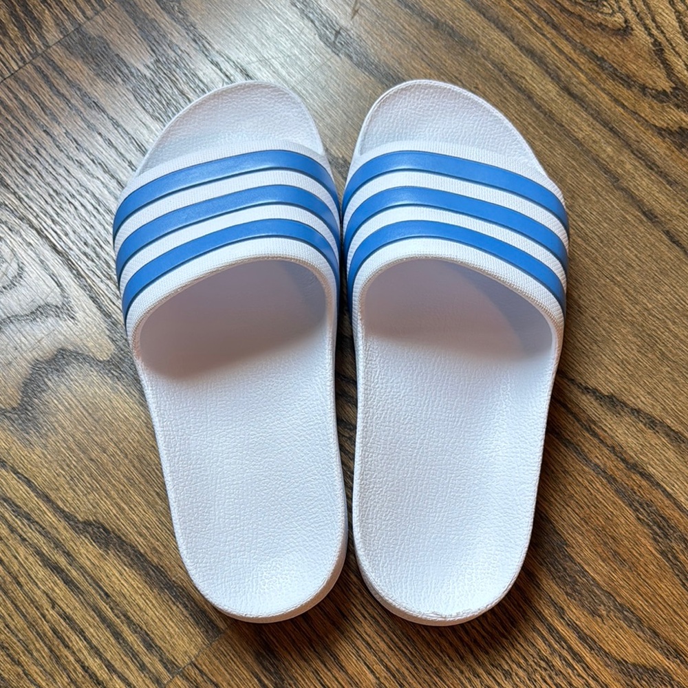 Adidas White Slides with Blue Accents
